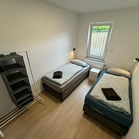 דירה Big House I 15 Beds I 8 Sr I Fast Wifi I Parking
