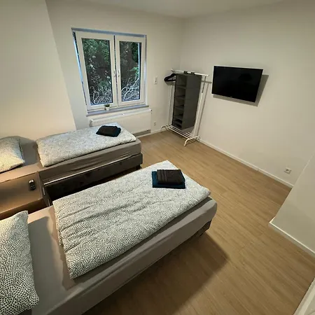 דירה Big House I 15 Beds I 8 Sr I Fast Wifi I Parking *