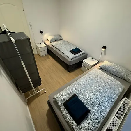 Big House I 15 Beds I 8 Sr I Fast Wifi I Parking * באד אויינהאוזן