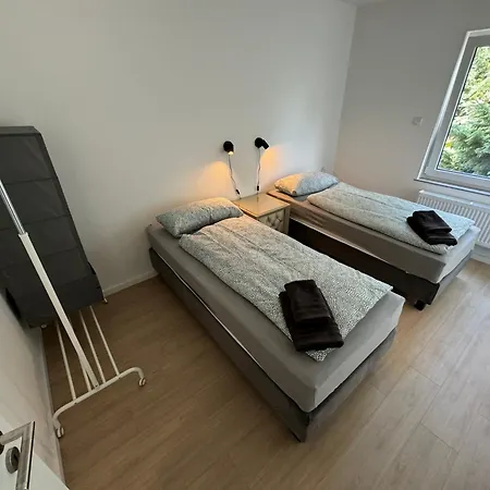 דירה Big House I 15 Beds I 8 Sr I Fast Wifi I Parking