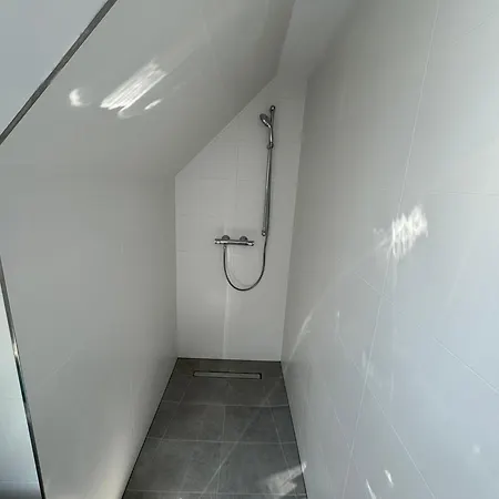 Big House I 15 Beds I 8 Sr I Fast Wifi I Parking Appartement Bad Oeynhausen