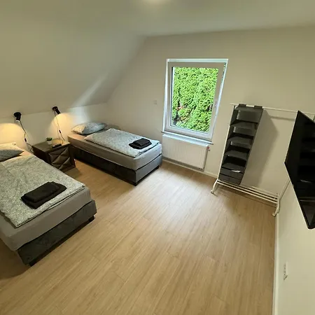 Big House I 15 Beds I 8 Sr I Fast Wifi I Parking דירה *